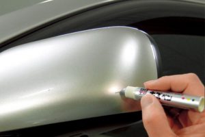 Mua bút xóa vết xước sơn xe ô tô loại nào? Ở đâu giá rẻ?